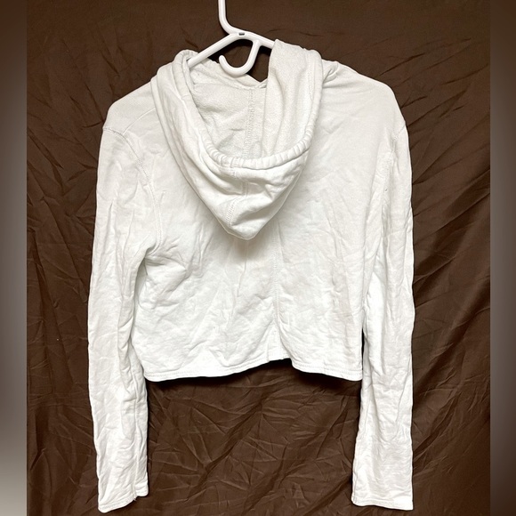 Size Small Women’s US White Calvin Klein Cropped Sweatshirt Hoodie With Logo - Picture 2 of 4